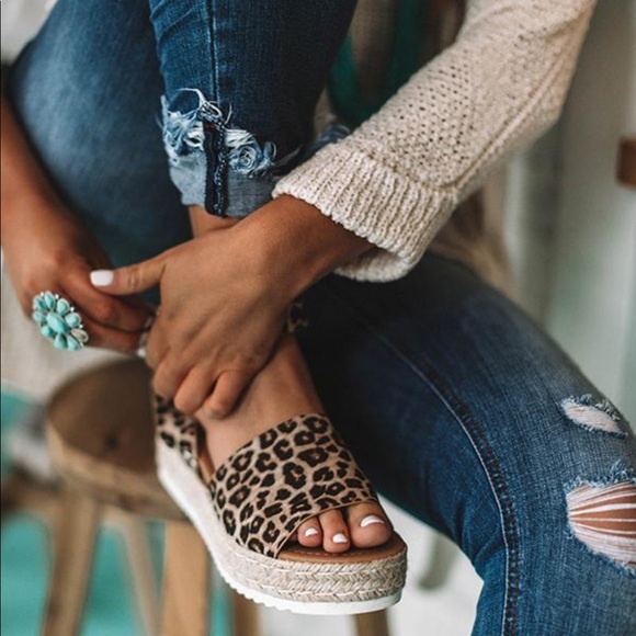 Cheetah Leopard Espadrilles Platform Sandals - Picture 3 of 6